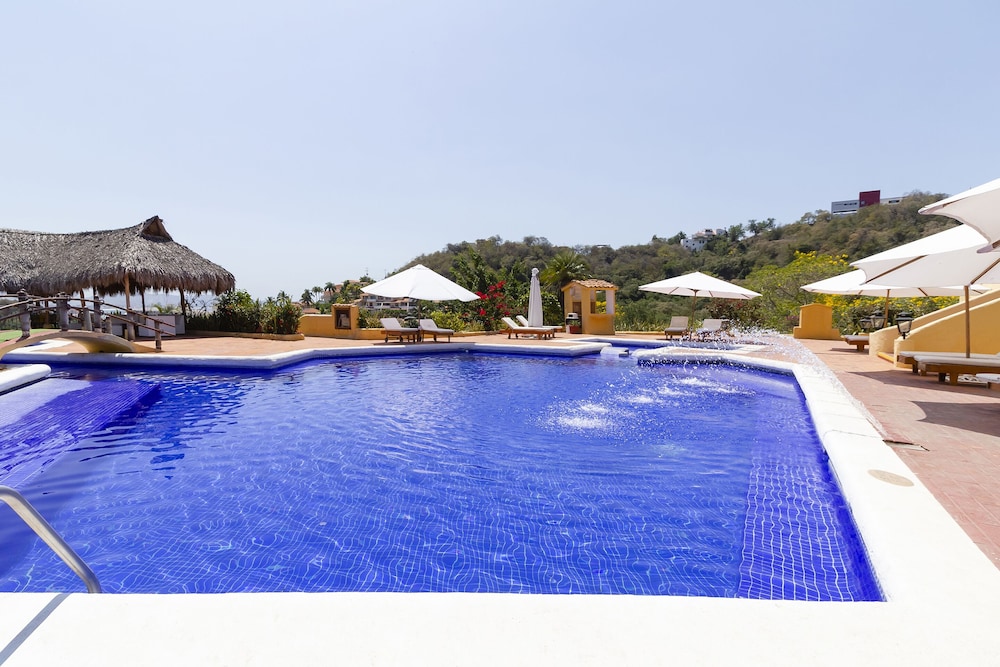 Hotel Plaza Tucanes 36/50