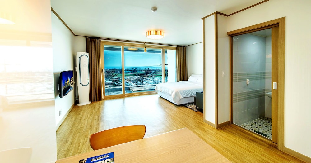 Seogwipo Villa Merci Pension 13/42