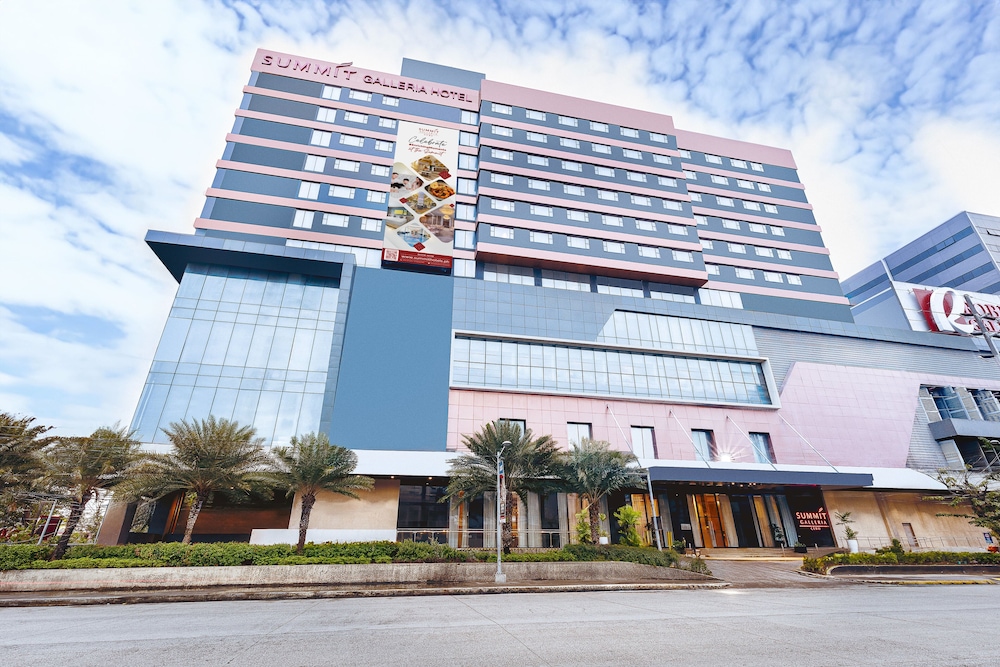Summit Galleria Cebu in CEBU