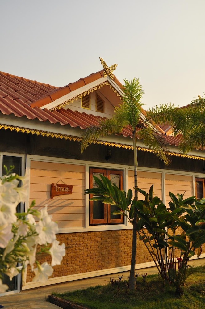 Chiang Rai Khuakrae Resort 21/64