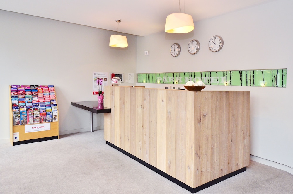 Axiom Park Hotel 4/50