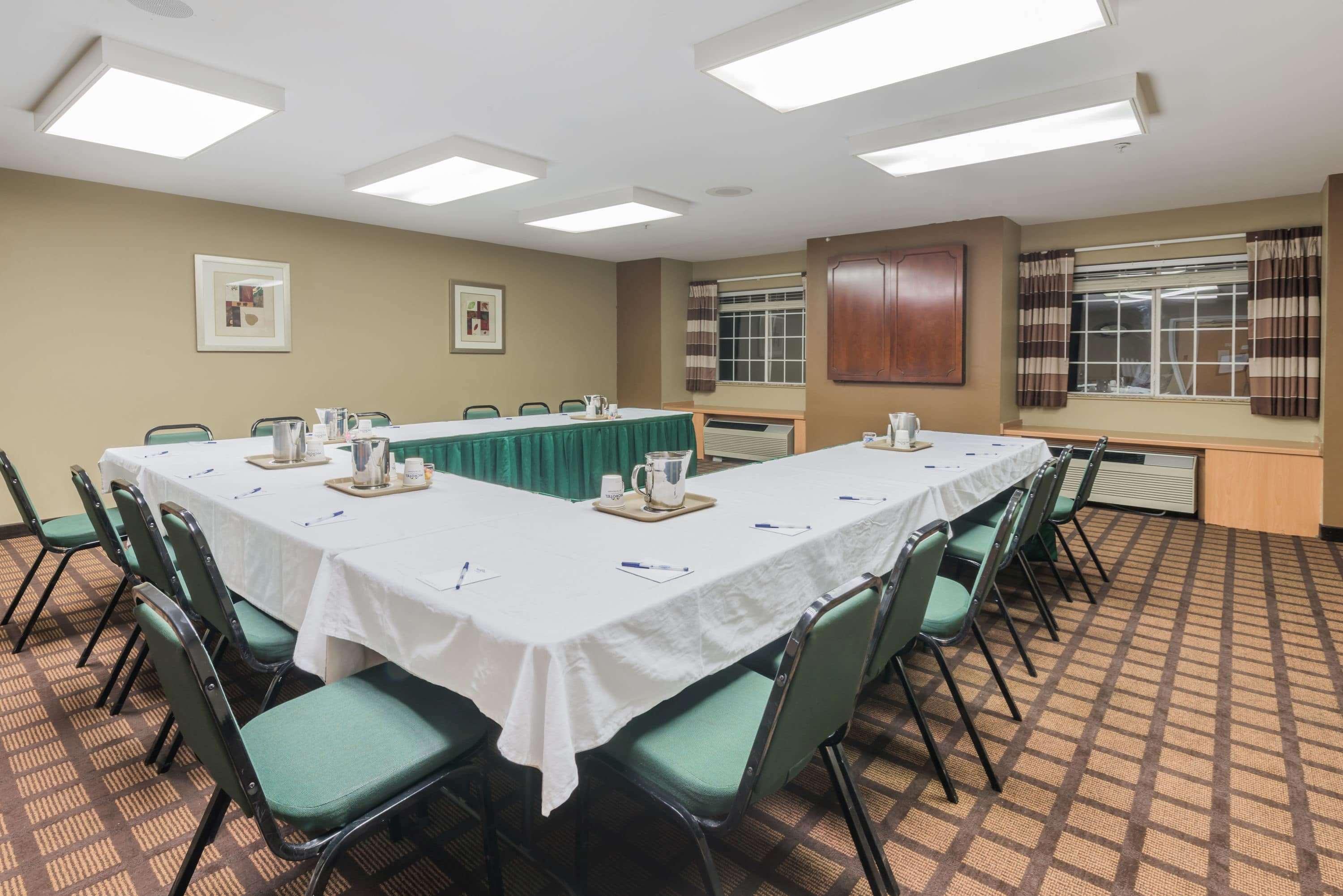 Microtel Inn & Suites by Wyndham West Chester 22/27