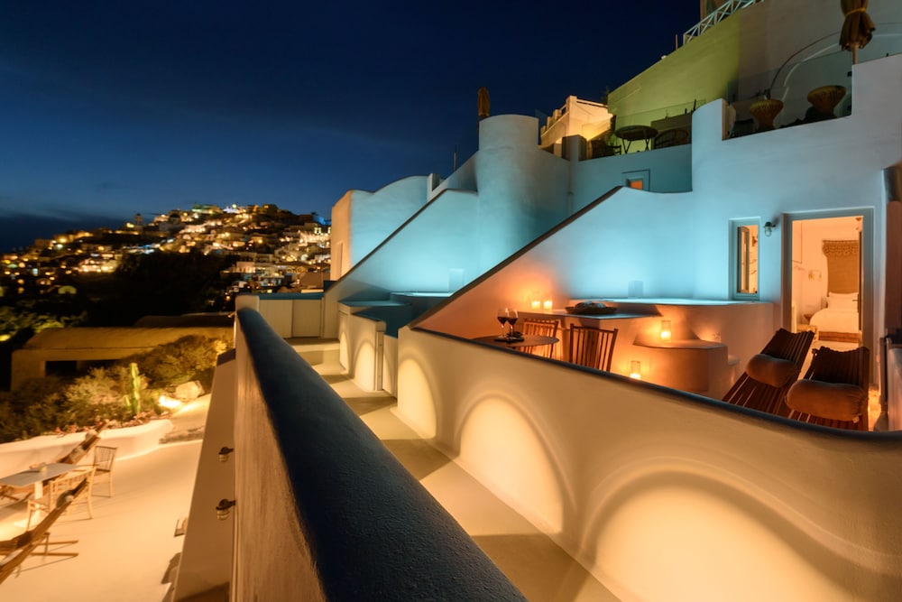 COCOON SUITES 4/68