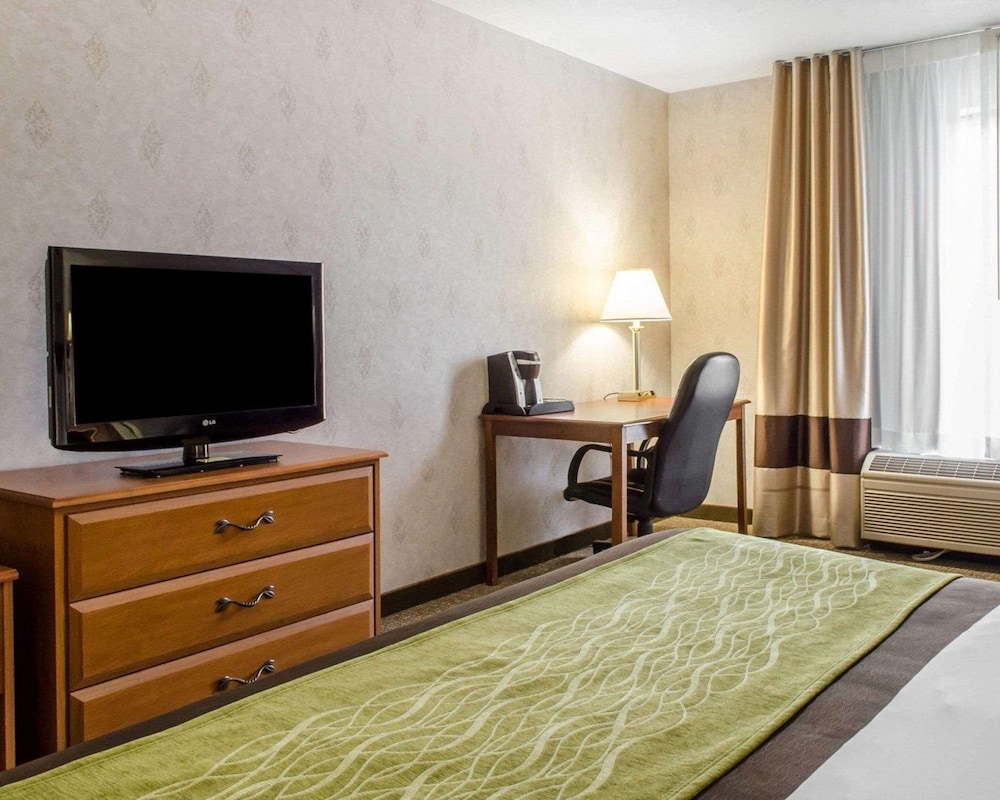Comfort Inn Huntingdon, PA 13/34