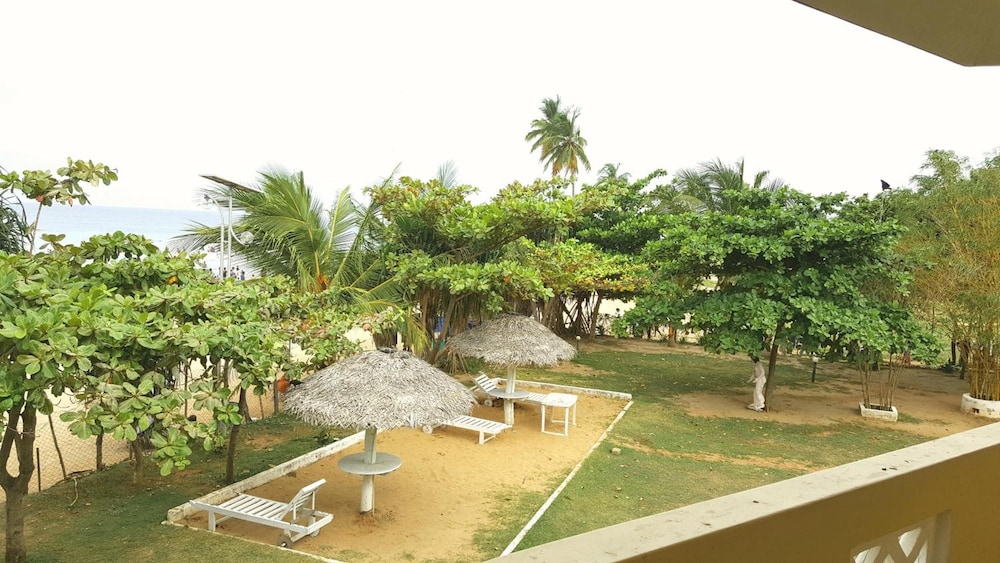 Sea View Beach Hotel 43/47