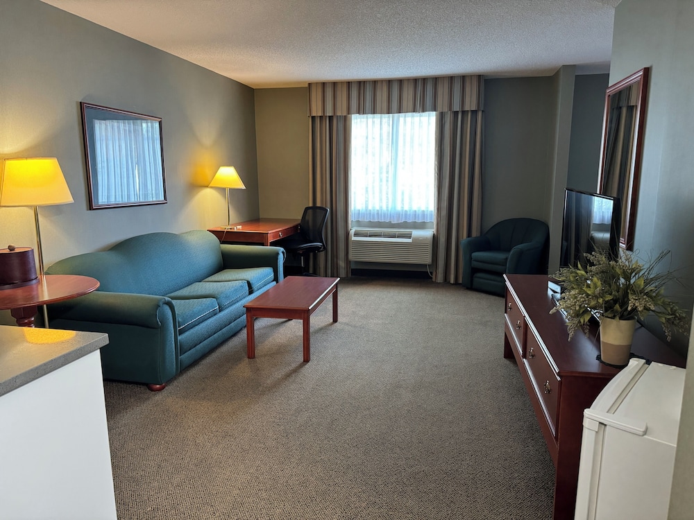 Days Inn by Wyndham Whitecourt 37/53