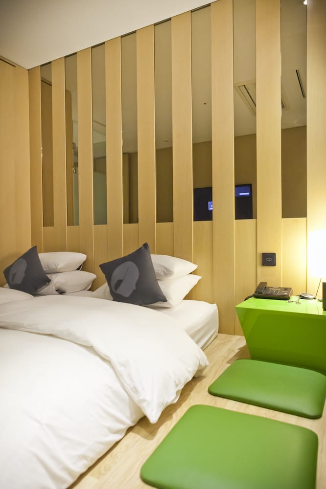 Hotel The Designers Hongdae 10/80