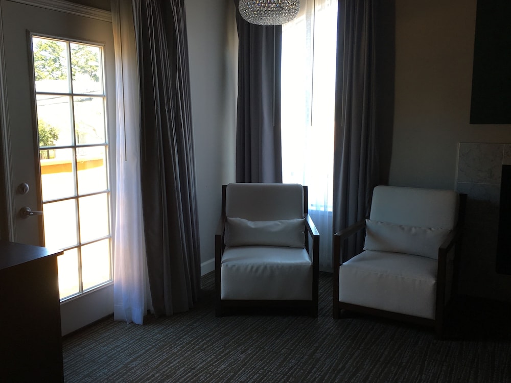 MUNRAS INN 40/58