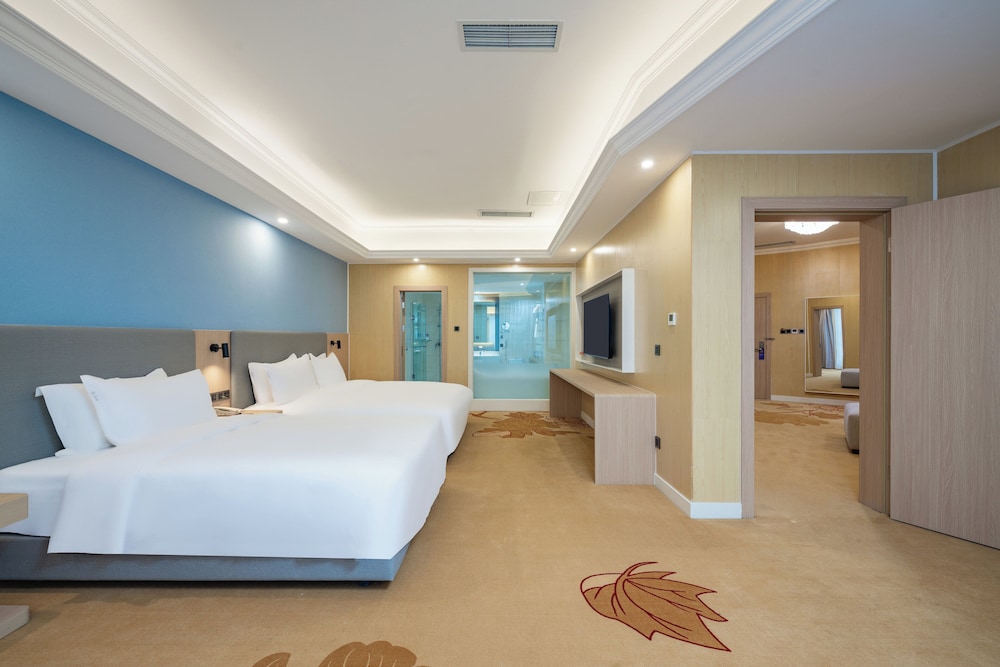 1 Bedroom, Suite, 1 King and 1 Single Beds