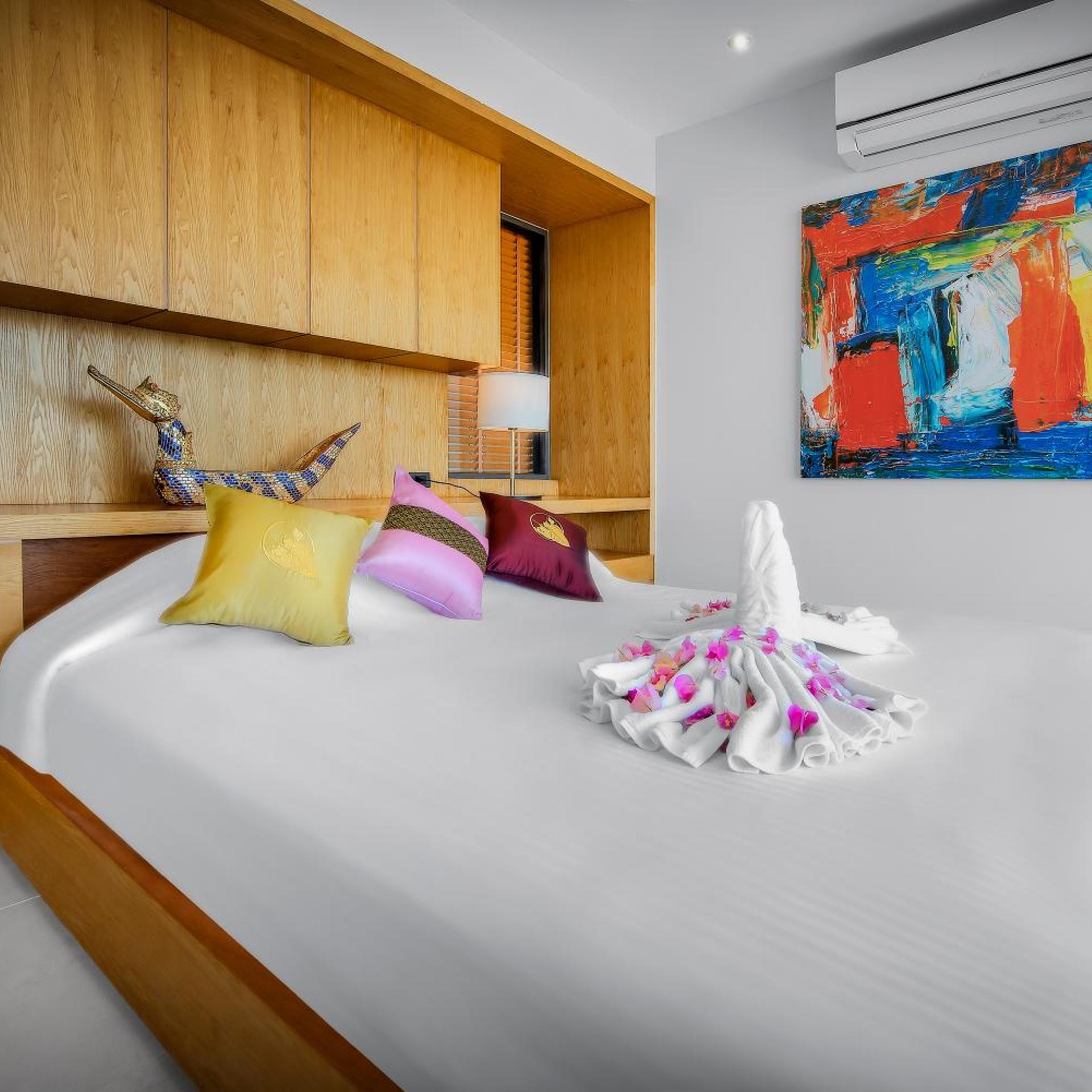 2 Bedrooms, Pool, Villa