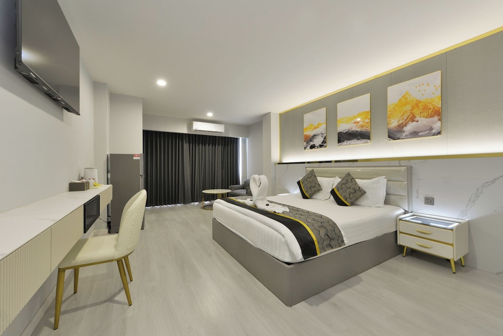 Berich Hotel 7/50