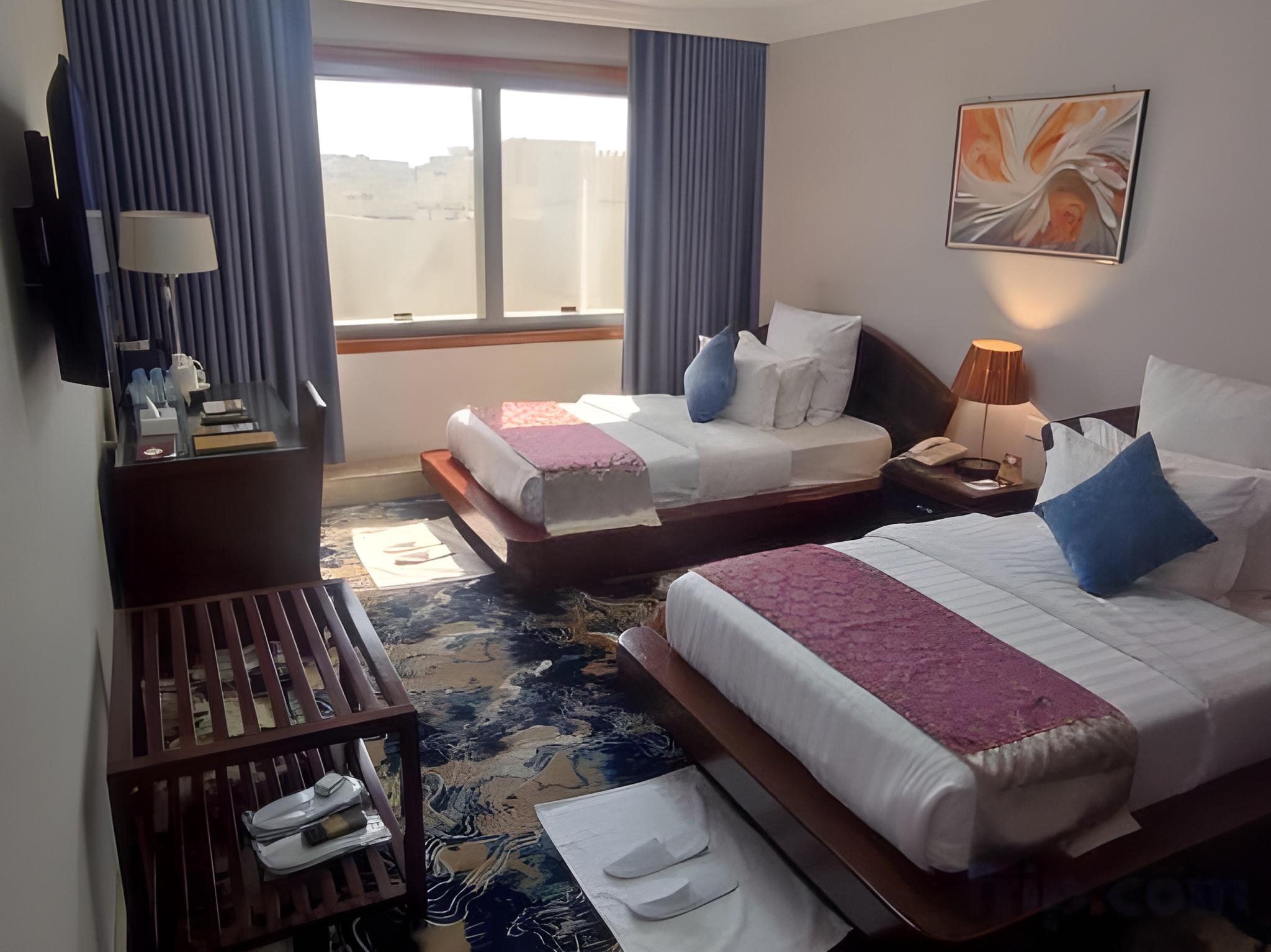 Room, Double or Twin Bed