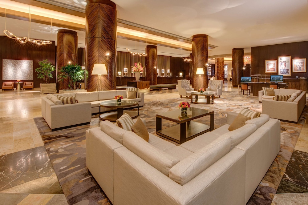 Hilton Americas Houston 70/85