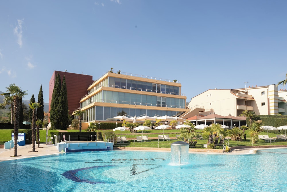 Loano 2 Village Residence Hotel in LOANO