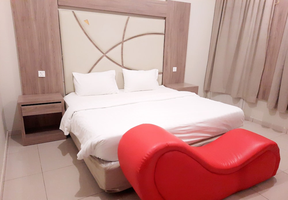 جولدن أبها المضياف(Abha Al-Mudiyaf Al-Thahabiya Serviced Apartments) 15/25