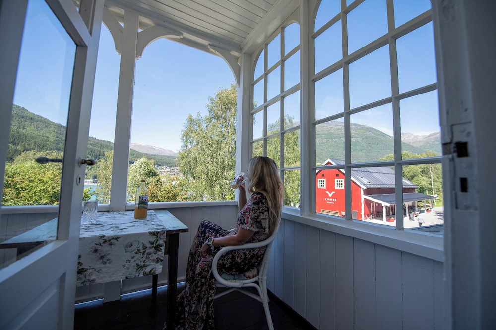Visnes Hotel 34/62