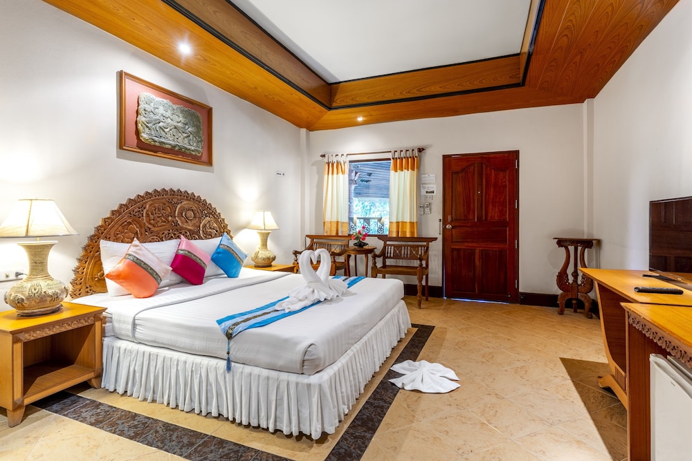 COCONUT BEACH RESORT 24/74