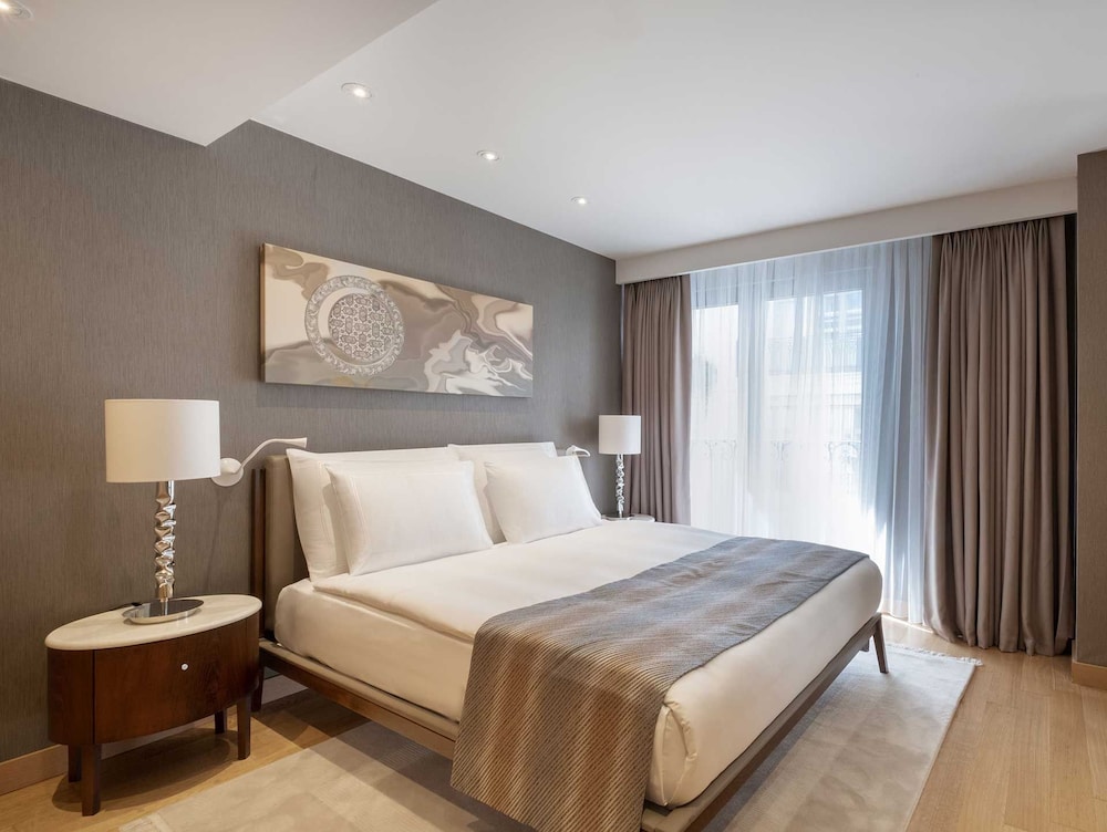 2 BEDROOMS, PARK, BOSPHORUS, RESIDENCE, PRIVATE GARDEN, TERRACE