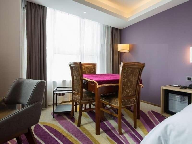 Lavande Hotels Chongqing (Qijiang Railway Station Mingyang Plaza) 44/54