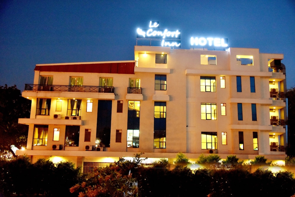Hotel Yulia - Le Amour Inn photo1