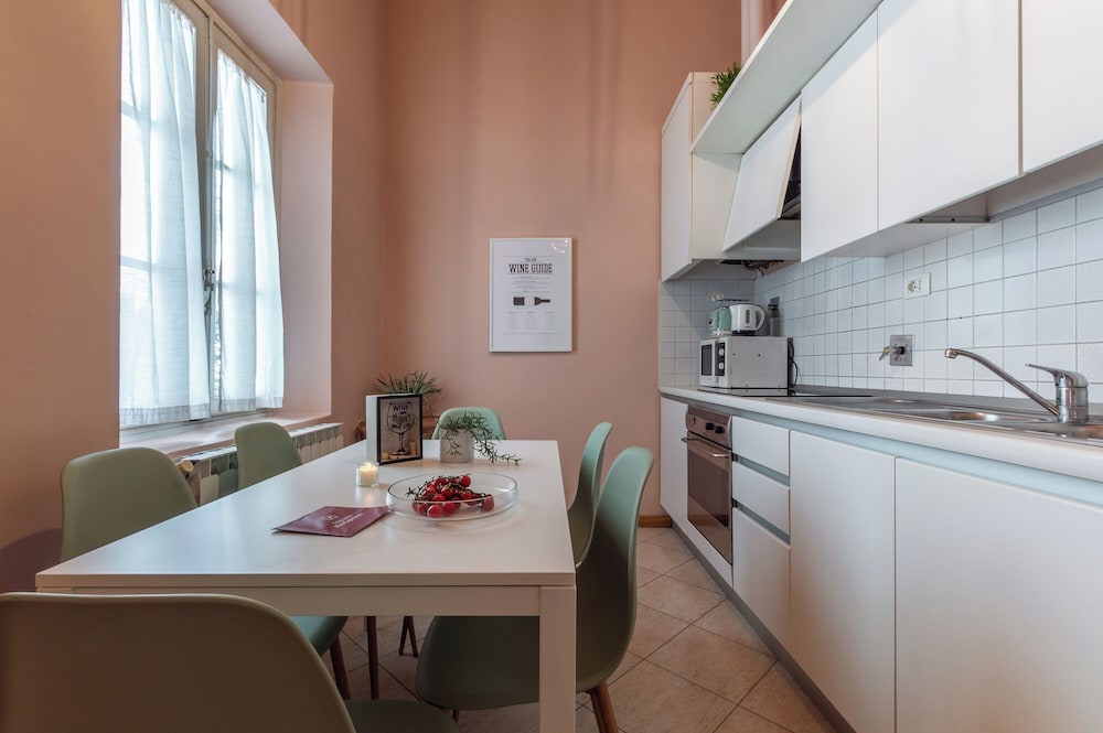 Wine Apartments Florence Moscato 38/47