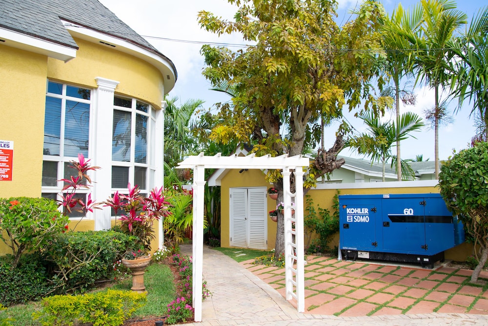 Brownstone Marlin Drive 39/50