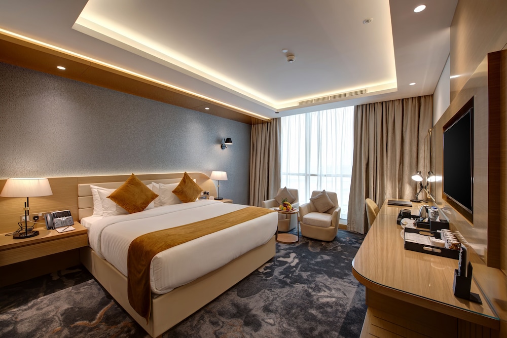 The S Hotel Al Barsha 10/37
