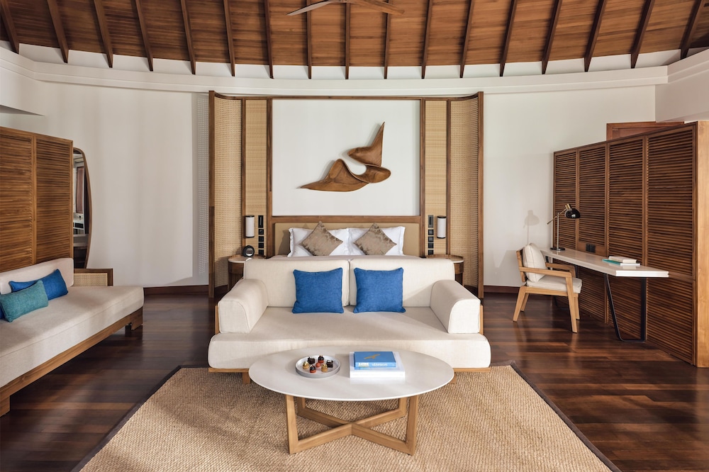 Anantara Dhigu Maldives Resort 12/67