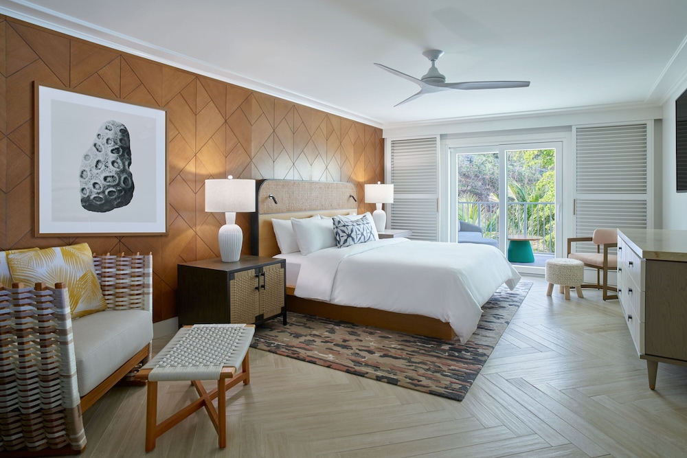 Morningstar Buoy Haus Beach Resort at Frenchman's Reef, Autograph Collection 7/50