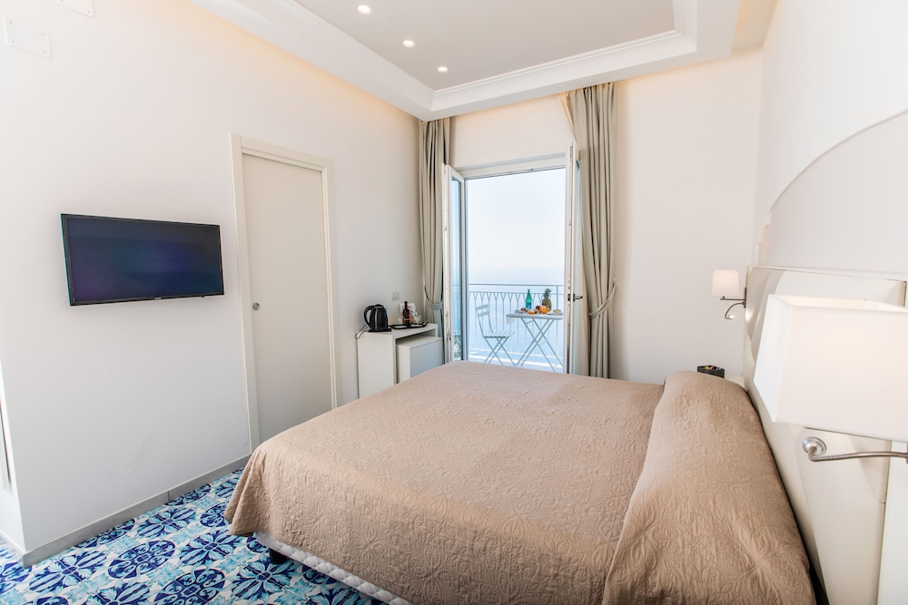 Hotel Le Rocce 15/50