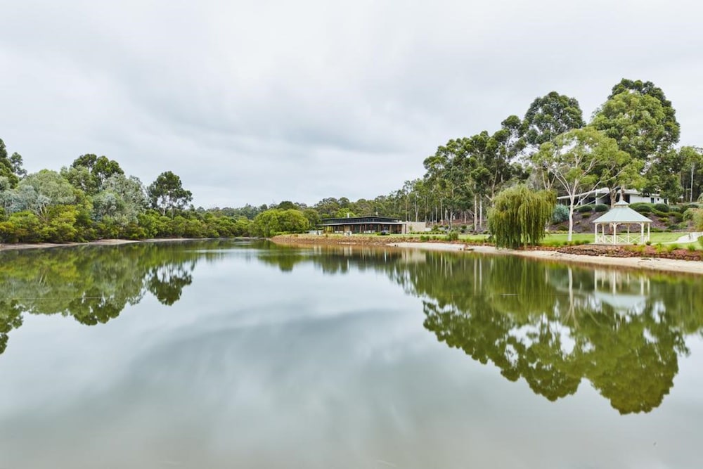 Eight Willows Retreat 51/62