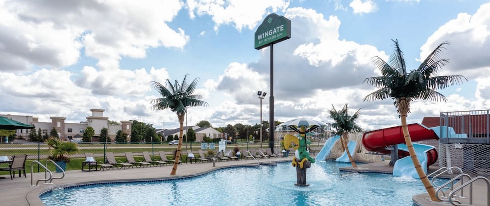 Wingate by Wyndham Wisconsin Dells Waterpark 9/56