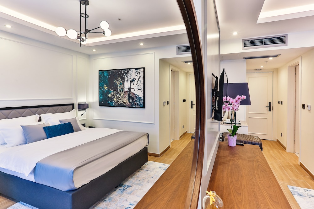 BOUTIQUE HOTEL MOMENTUM by Aycon 55/195