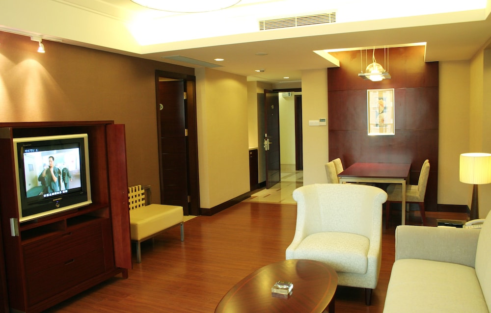 Golden Diamond Hotel 4/17