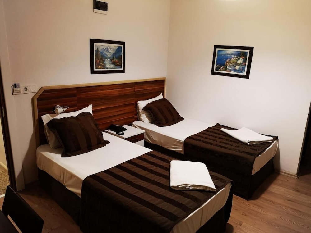 Angel's Garden Hotel 33/69