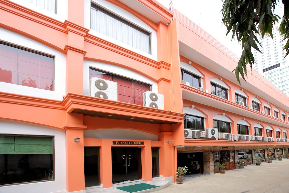 Pj Watergate Hotel 65/65