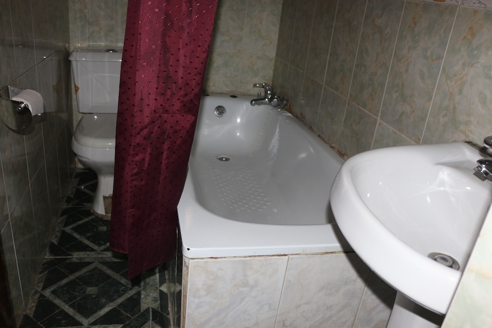 Albert Suites 17/19