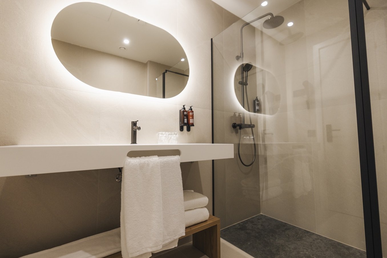 Hotel Mondragon 48/50
