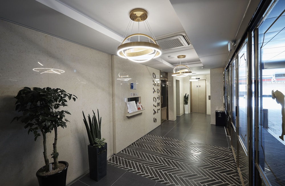 Gracias Hotel Gimhae 8/50