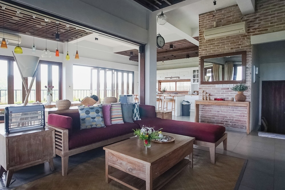 The Ocean Views Luxury Villas & Apartment by ZUZU 51/73