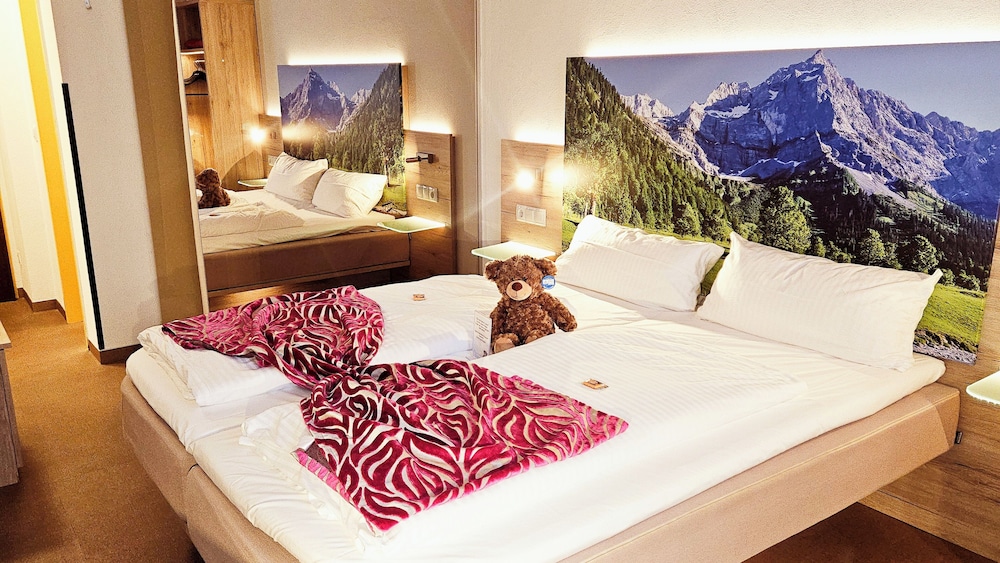 ECONOMY, DOUBLE BED