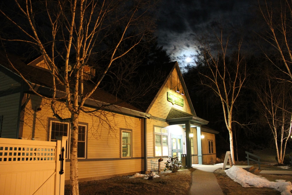 Cold Spring Resort 10/64
