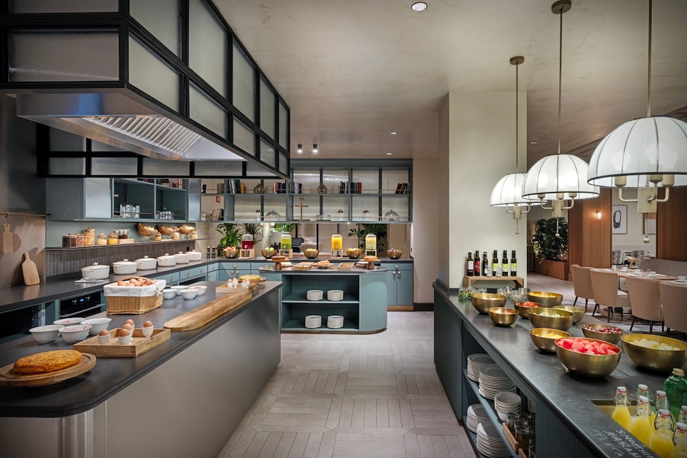 The Westin Madrid Cuzco 50/65