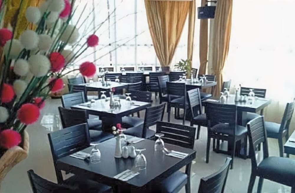 Sutera Hotel 28/43