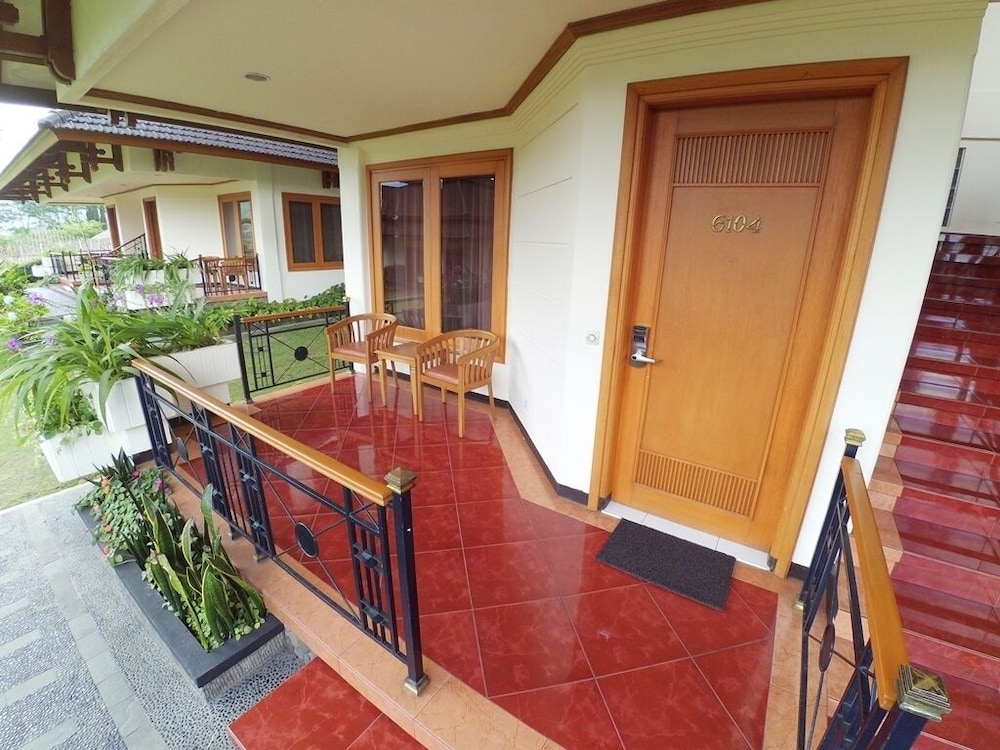 Purnama Hotel 7/50