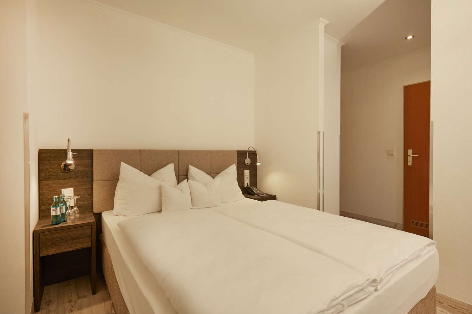 H Hotel Nuremberg Ex Ramada Landhotel 9/59