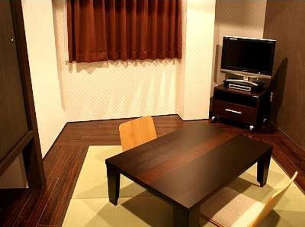 Hotel LiVEMAX Esaka 38/43