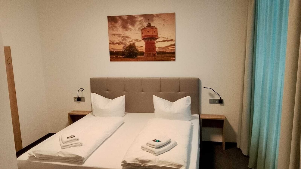 Hotel Deutsches Haus 12/36