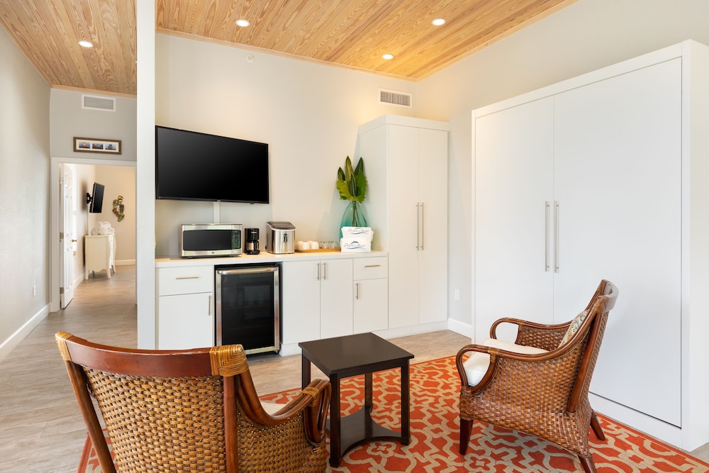 Dolphin Point Villas 40/50