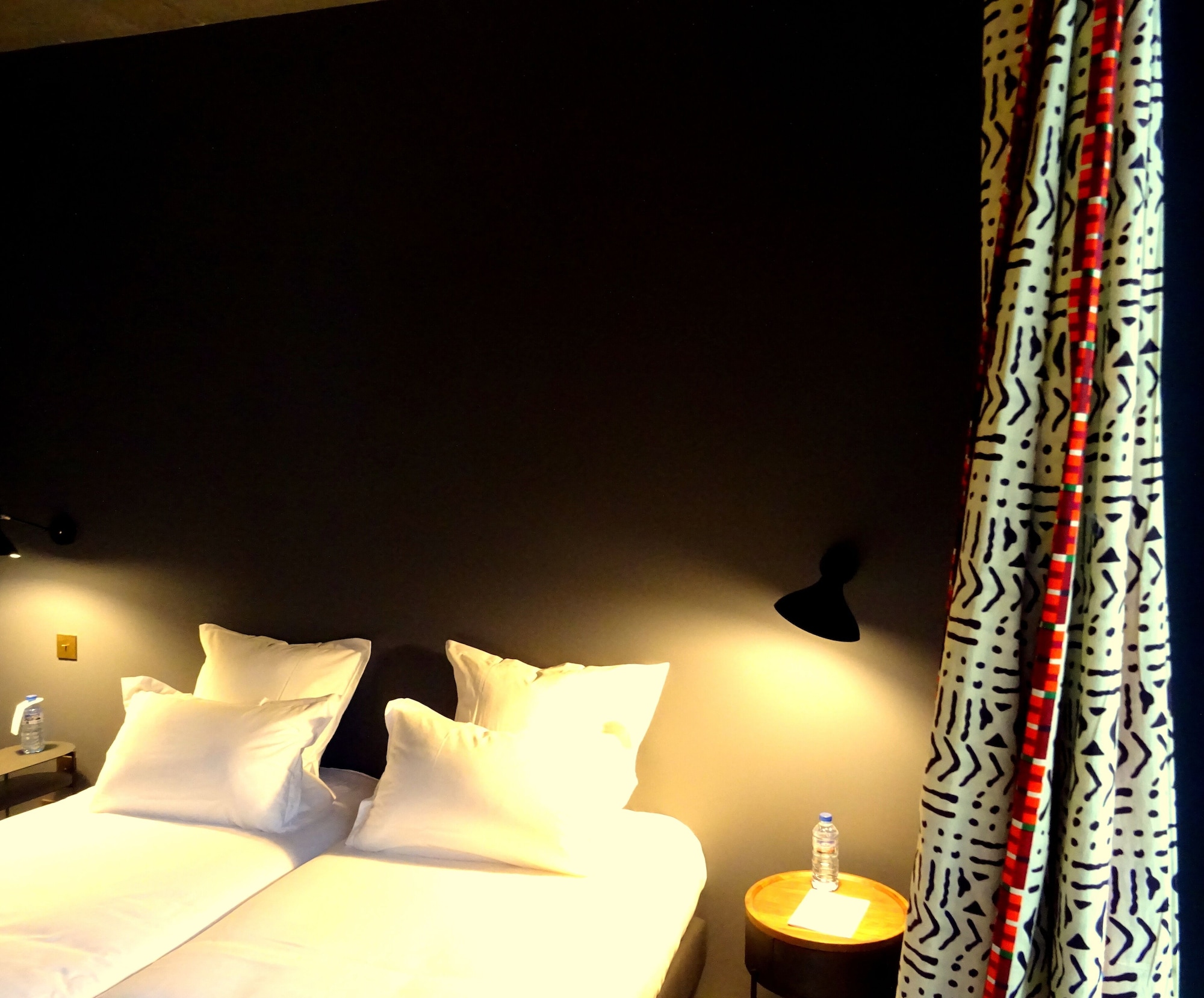Deluxe, Twin Beds